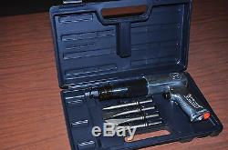 Chicago Pneumatic CP715K Most power Heavy Duty Zip Gun Hammer with 4 Chisels USA