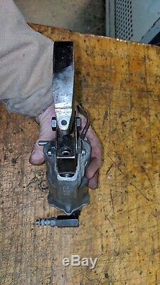 Chicago Pneumatic CP-214 Compression Rivet Squeezer Aircraft Tool riveter