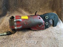 Chicago Pneumatic C-Squeeze riveter. CP-214 Press Tool. WORKS GOOD