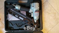 Hitachi 15 gauge angle Finish nailer NT65MA4 nail gun with air duster & case