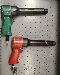 (MPT) Michigan Pneumatic MP-70 Rivet Hammer. 498 SHK