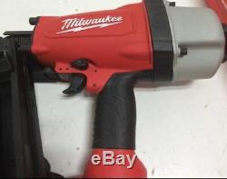 Milwaukee Round Head Framing Nailer 7200-20 with UserManual & 1/4 NPT Air Fitting