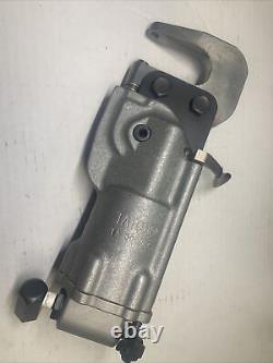 Tatco Pneumatic 3000C Rivet Squeezer Aircraft Tools