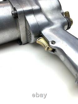 Vintage Milwaukee Pneumatic 601166 3/4 Super Heavy Duty Air Impact Wrench Tool