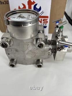 WIKA Alexander Wiegand SE & Co. 732.14 Differential Pressure Gauge, 0-40 inH2O